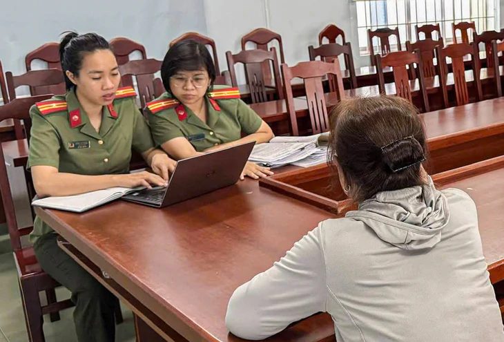 Cho mượn tài khoản ngân hàng, một phụ nữ bị phạt 125 triệu đồng