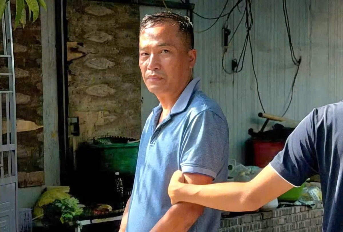 Khởi tố kẻ đâm chết tài xế trong ô tô vì ghen tuông tại Hà Nội